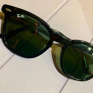 Ray Ban sunglasses Original style. Full black w/ white logo.